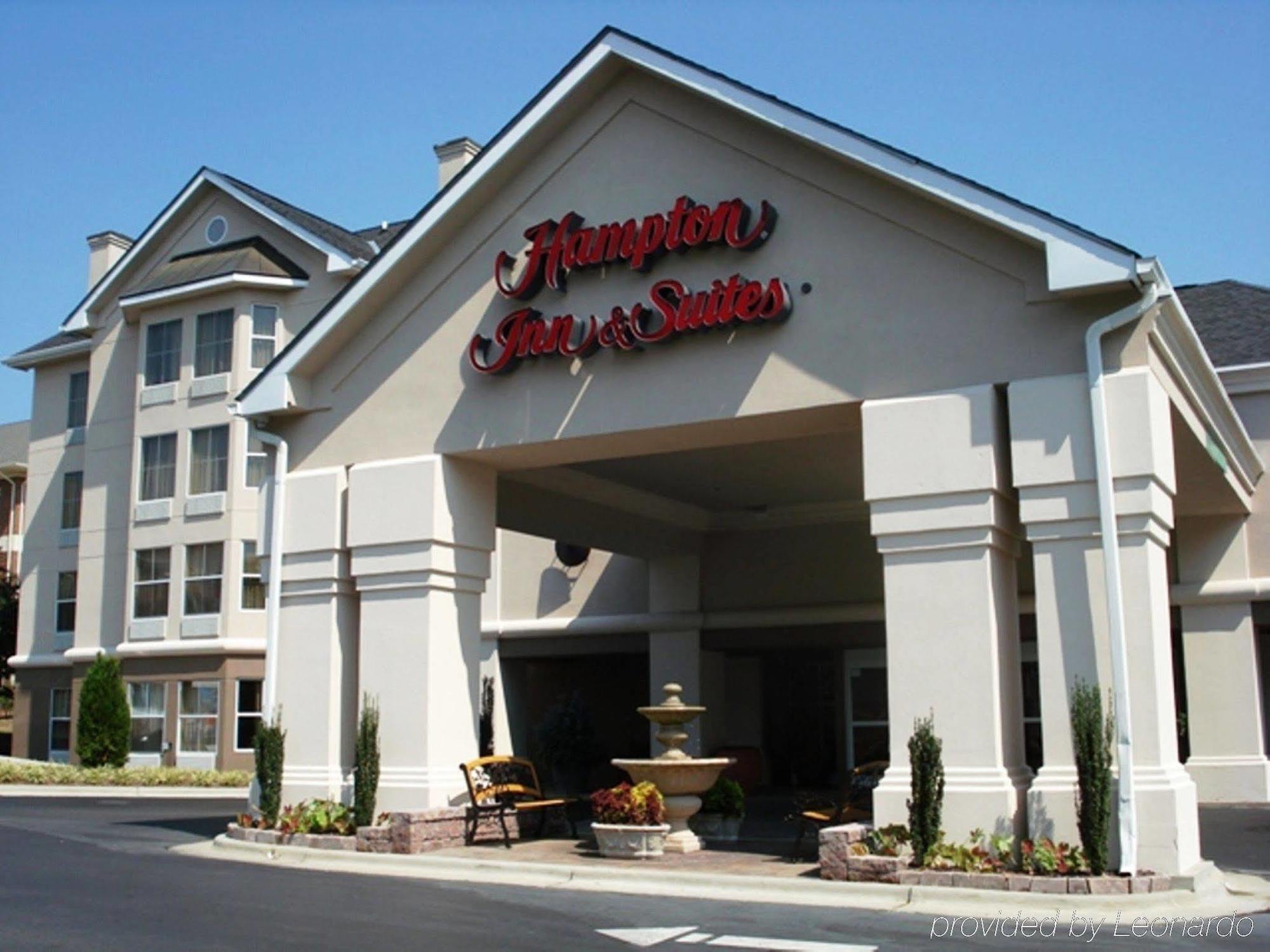 Hampton Inn & Suites Chapel Hill/Durham Exterior photo