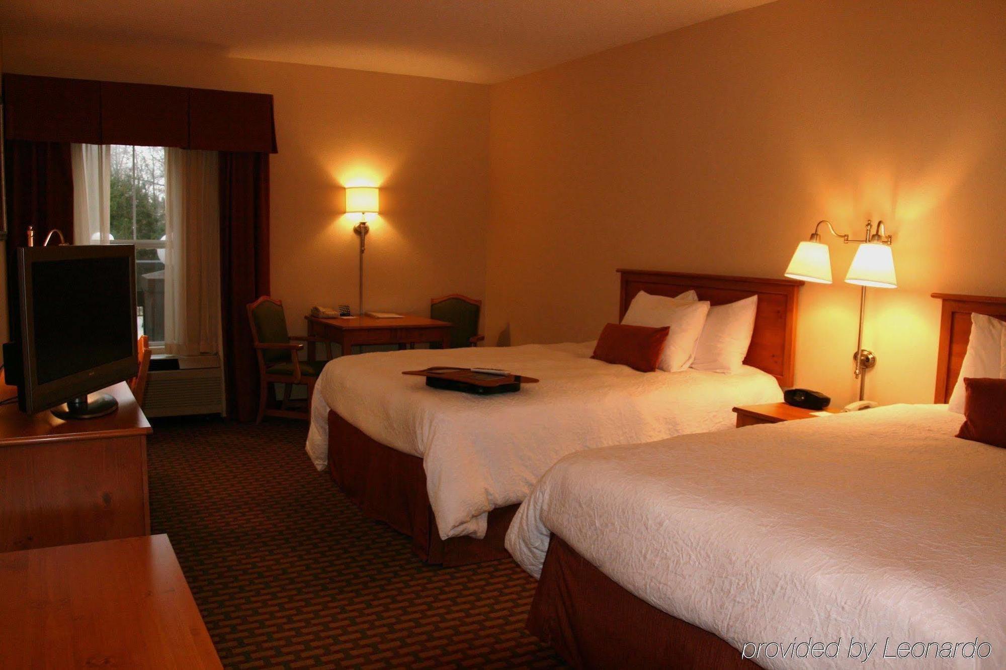 Hampton Inn & Suites Chapel Hill/Durham Room photo